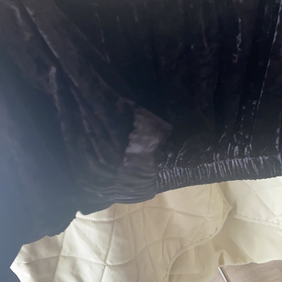 M 🔖 ZARA Velvet Cropped Long Sleeve Top Black Empire Crop - Picture 9 of 13